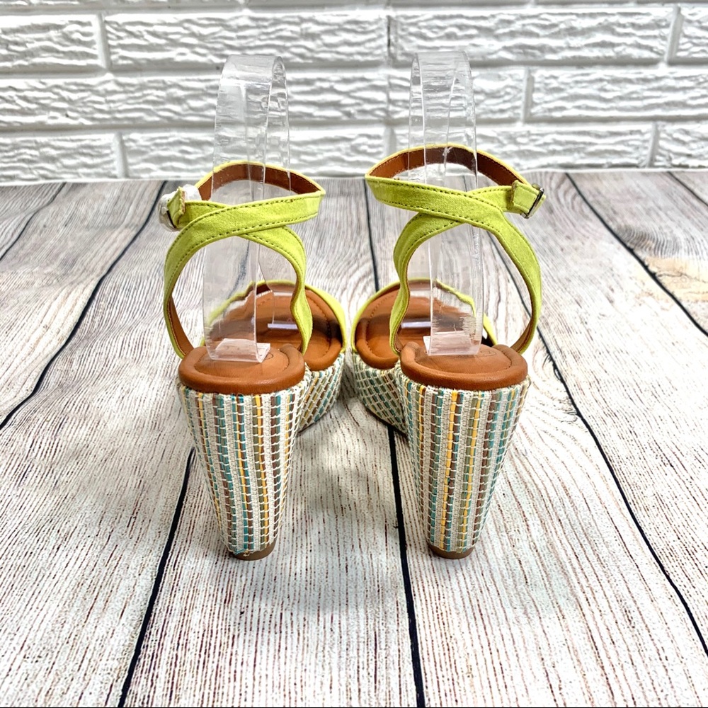 Dolce by Mojo Moxy Striped Sandal Wedges - Picture 5 of 6